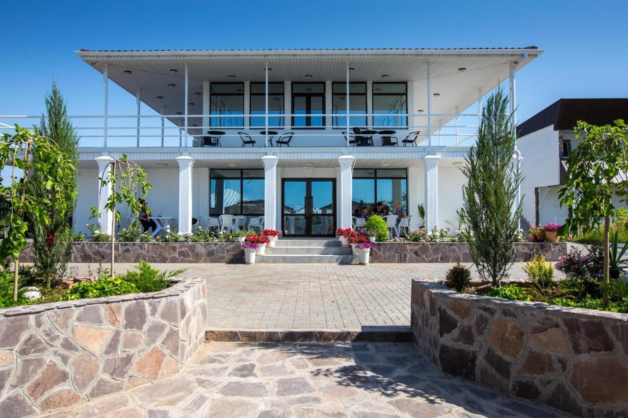 La Dolce Vita Resort Kapchagay Exterior foto