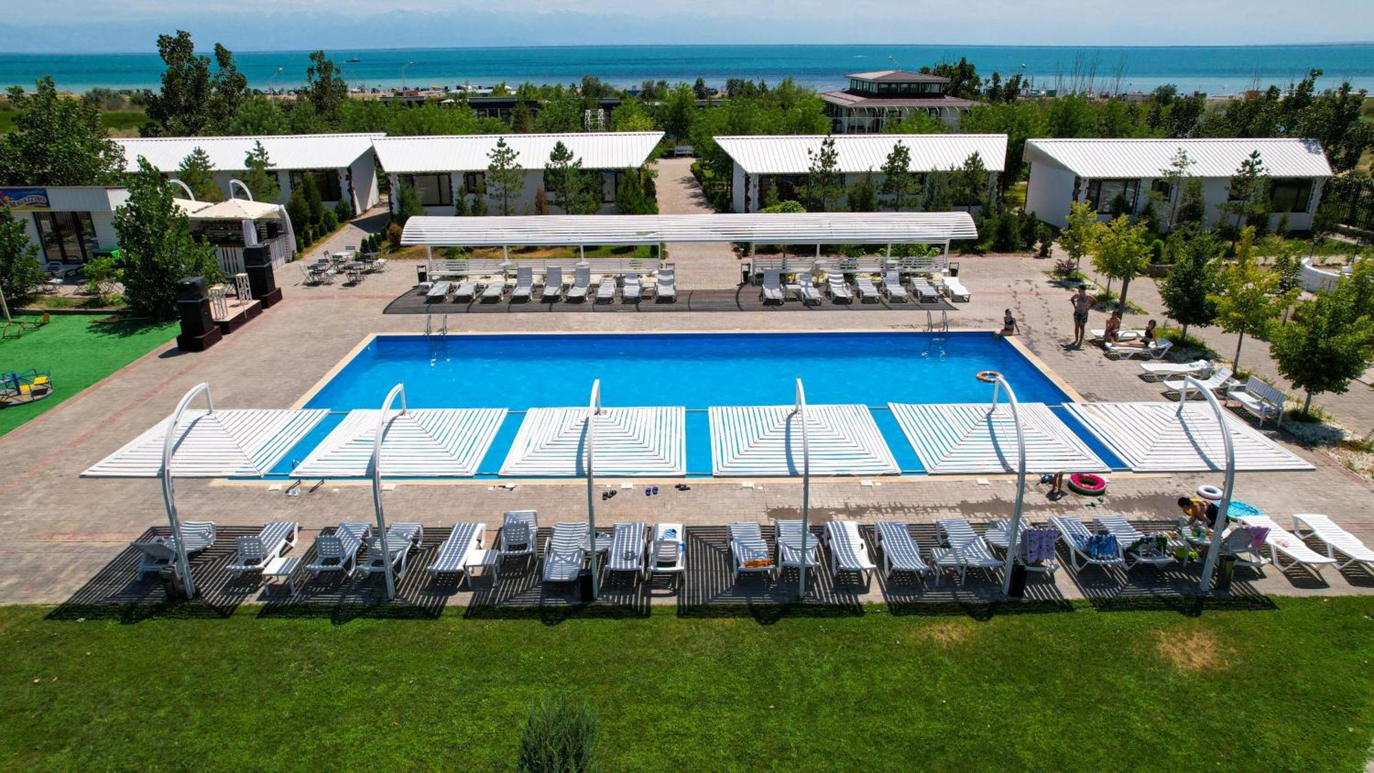 La Dolce Vita Resort Kapchagay Exterior foto
